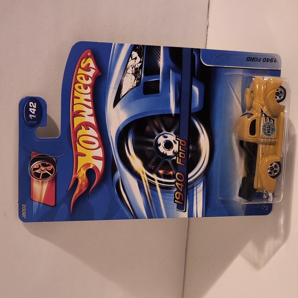 D1 Hot Wheels 40 Ford  truck